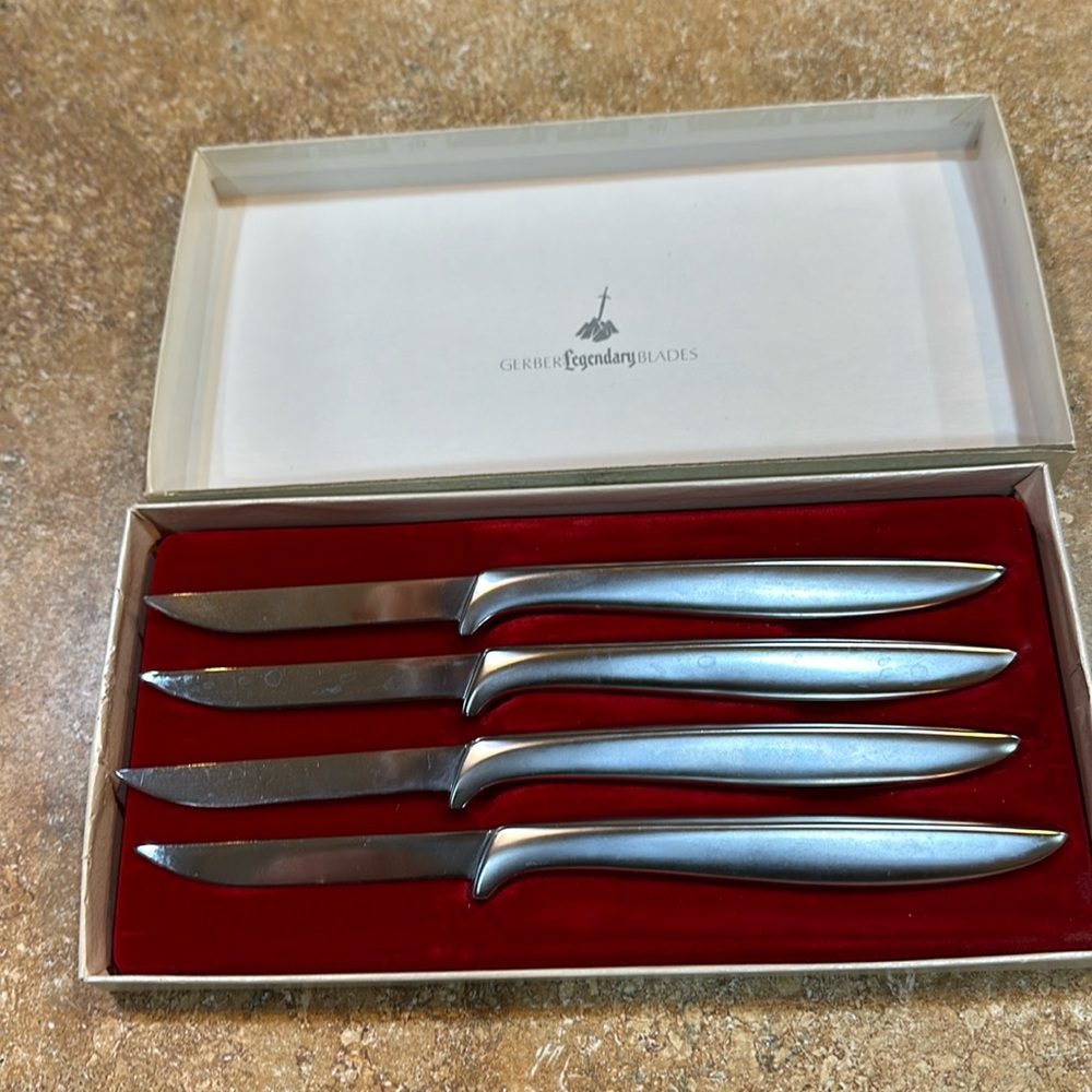 Set of 4 Vintage Gerber Legendary Blades Miming Knives